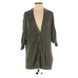 American Eagle 3/4 sleeve army green cardigan with pockets